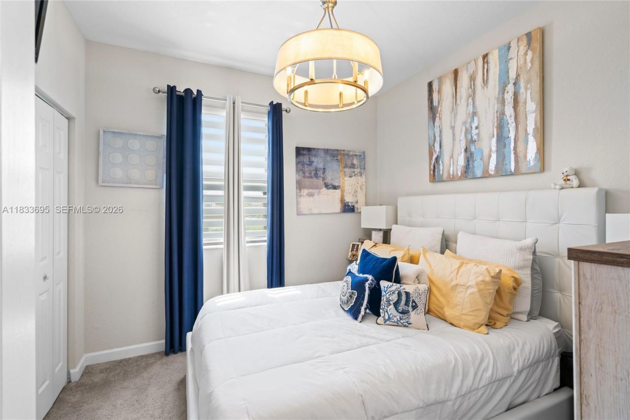 10468 W 33rd Ln, Hialeah, FL 33018 Photo