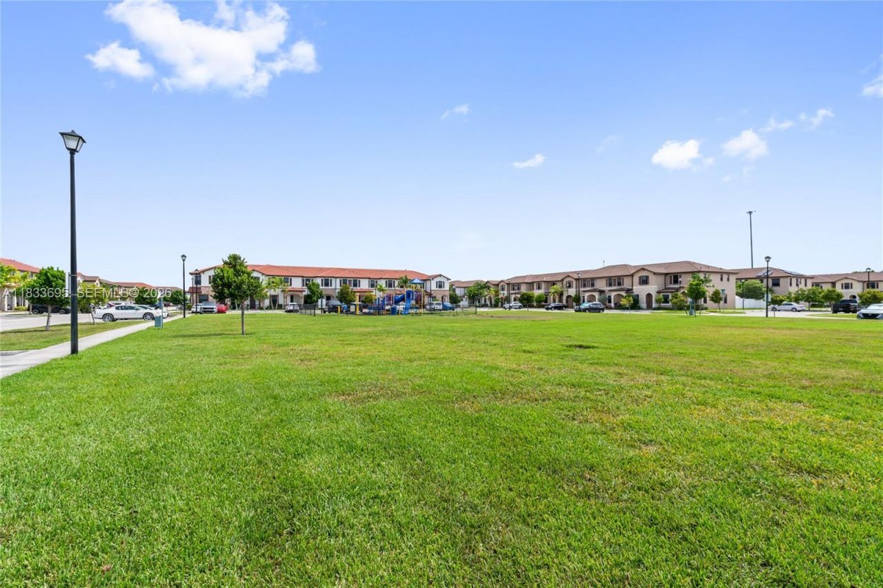 10468 W 33rd Ln, Hialeah, FL 33018 Photo