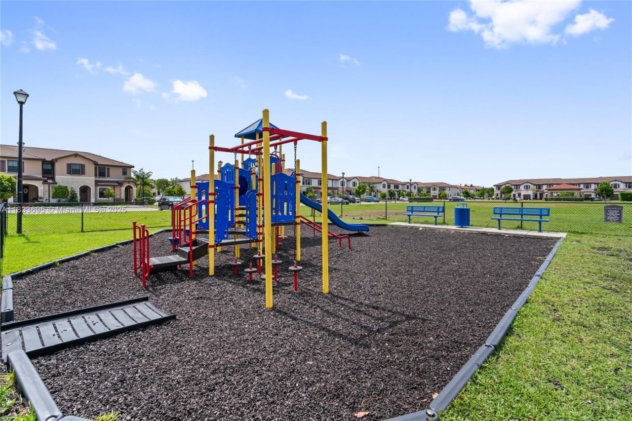 10468 W 33rd Ln, Hialeah, FL 33018 Photo