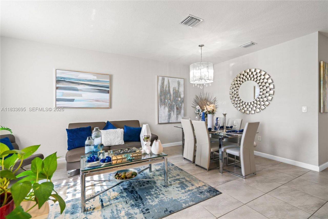 10468 W 33rd Ln, Hialeah, FL 33018 Photo