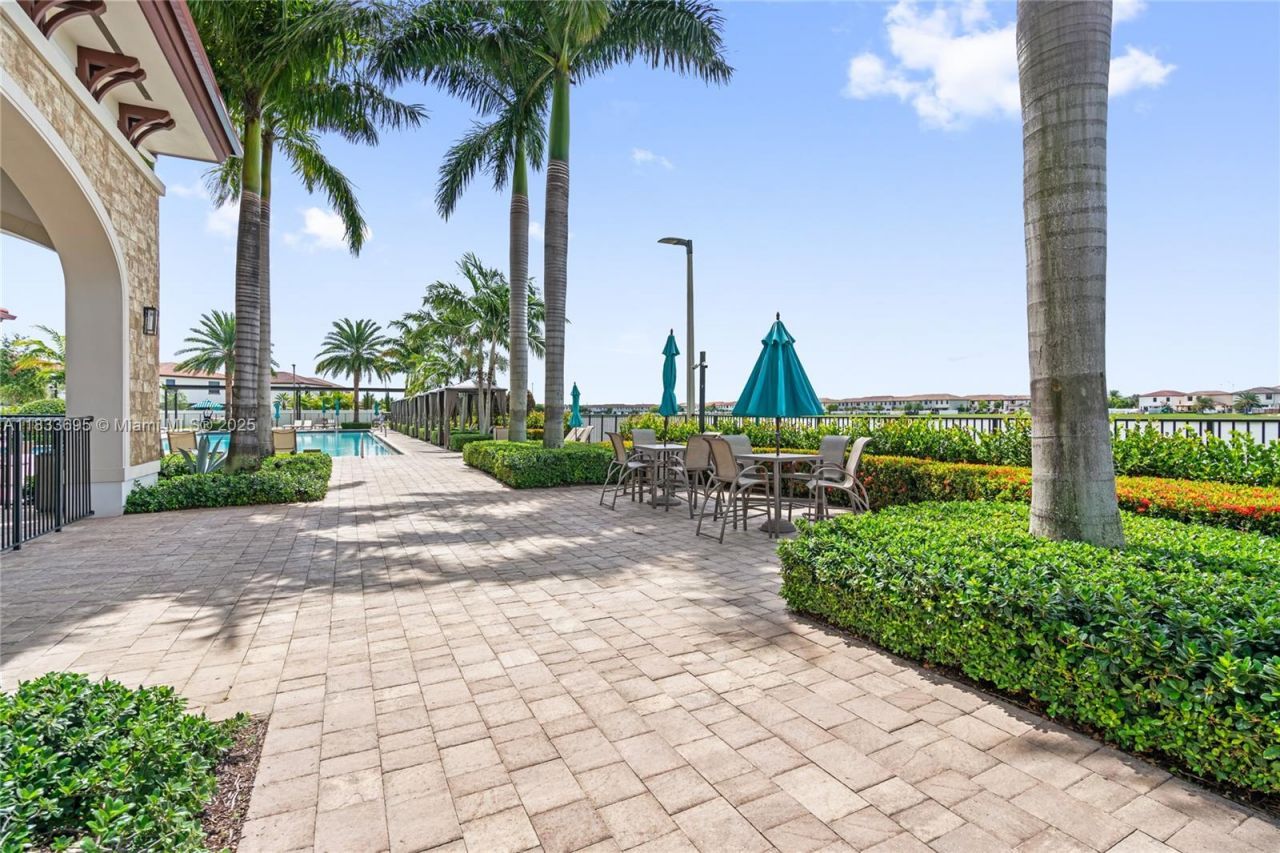 10468 W 33rd Ln, Hialeah, FL 33018 Photo