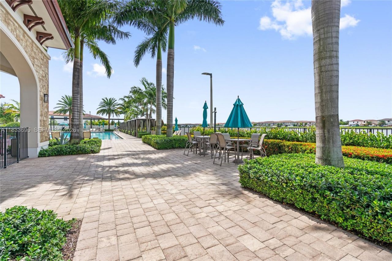 10468 W 33rd Ln, Hialeah, FL 33018 Photo