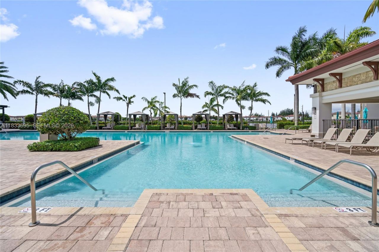 10468 W 33rd Ln, Hialeah, FL 33018 Photo