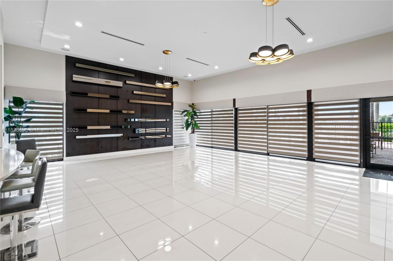 10468 W 33rd Ln, Hialeah, FL 33018 Photo