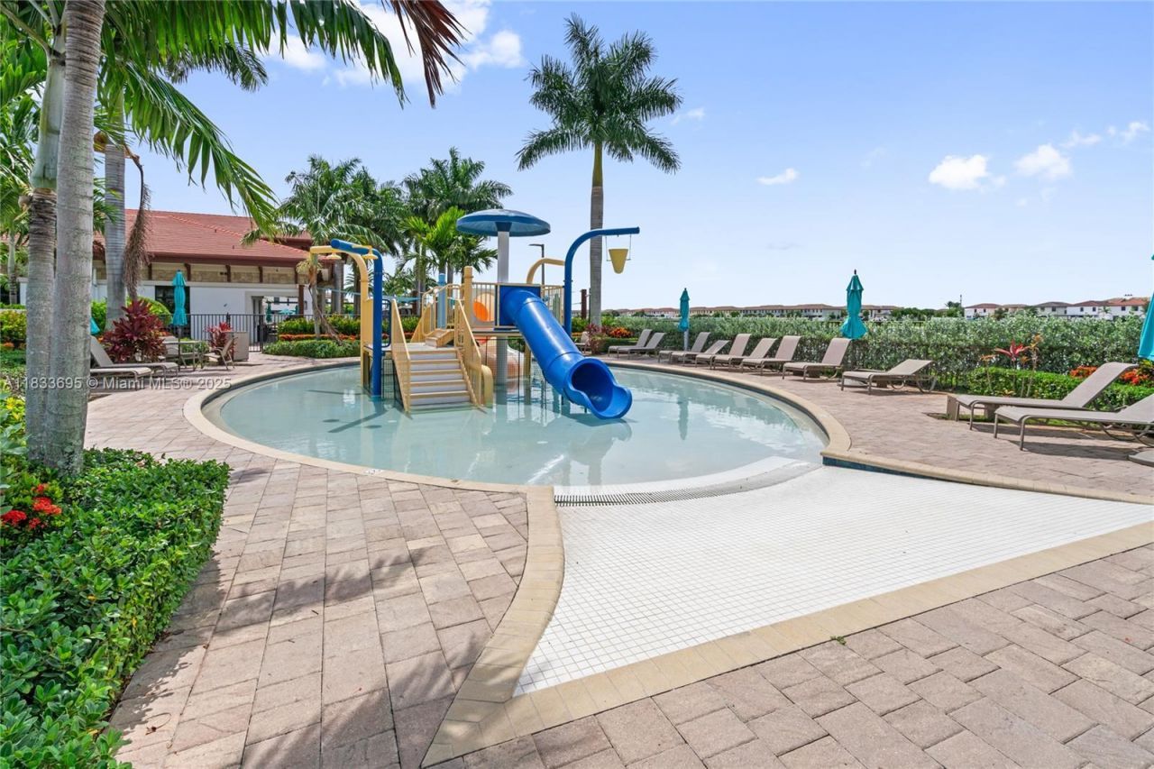 10468 W 33rd Ln, Hialeah, FL 33018 Photo