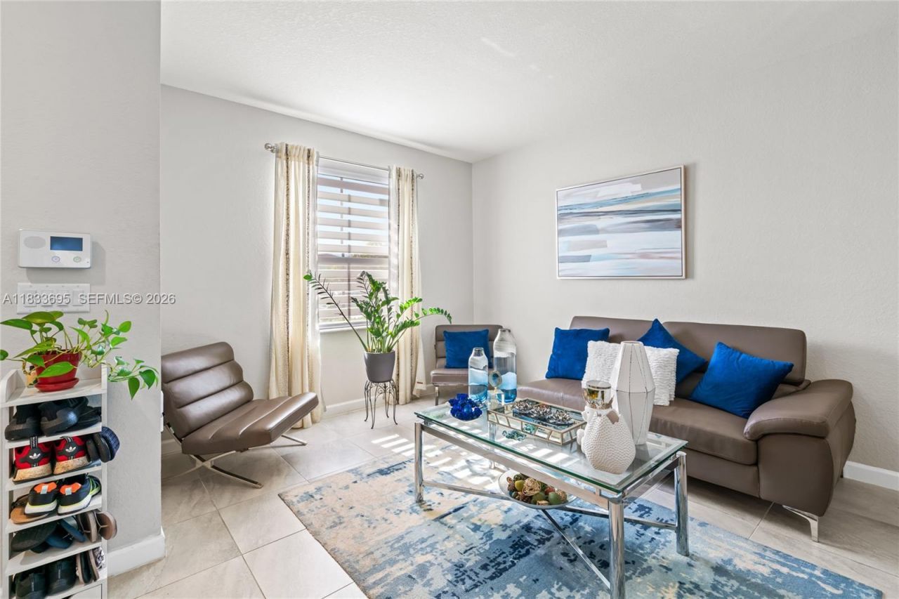 10468 W 33rd Ln, Hialeah, FL 33018 Photo