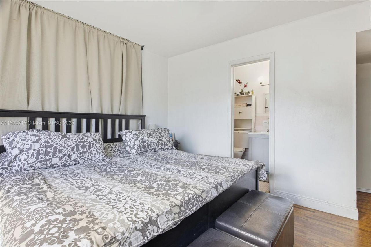 104 SW 40th Ave, Miami, FL 33134 Photo