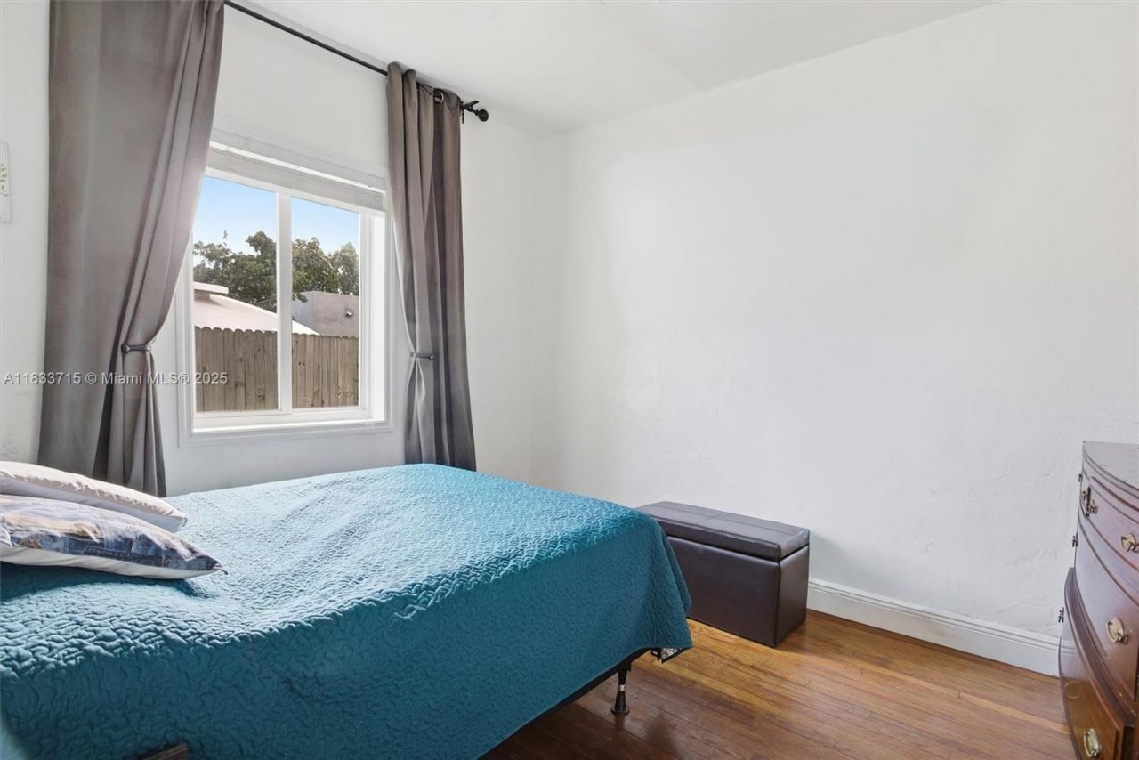 104 SW 40th Ave, Miami, FL 33134 Photo