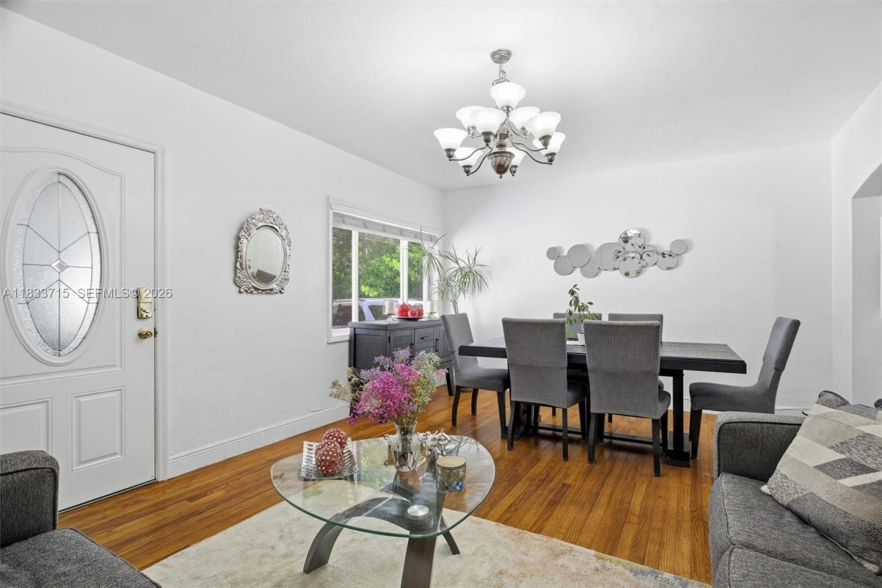 104 SW 40th Ave, Miami, FL 33134 Photo