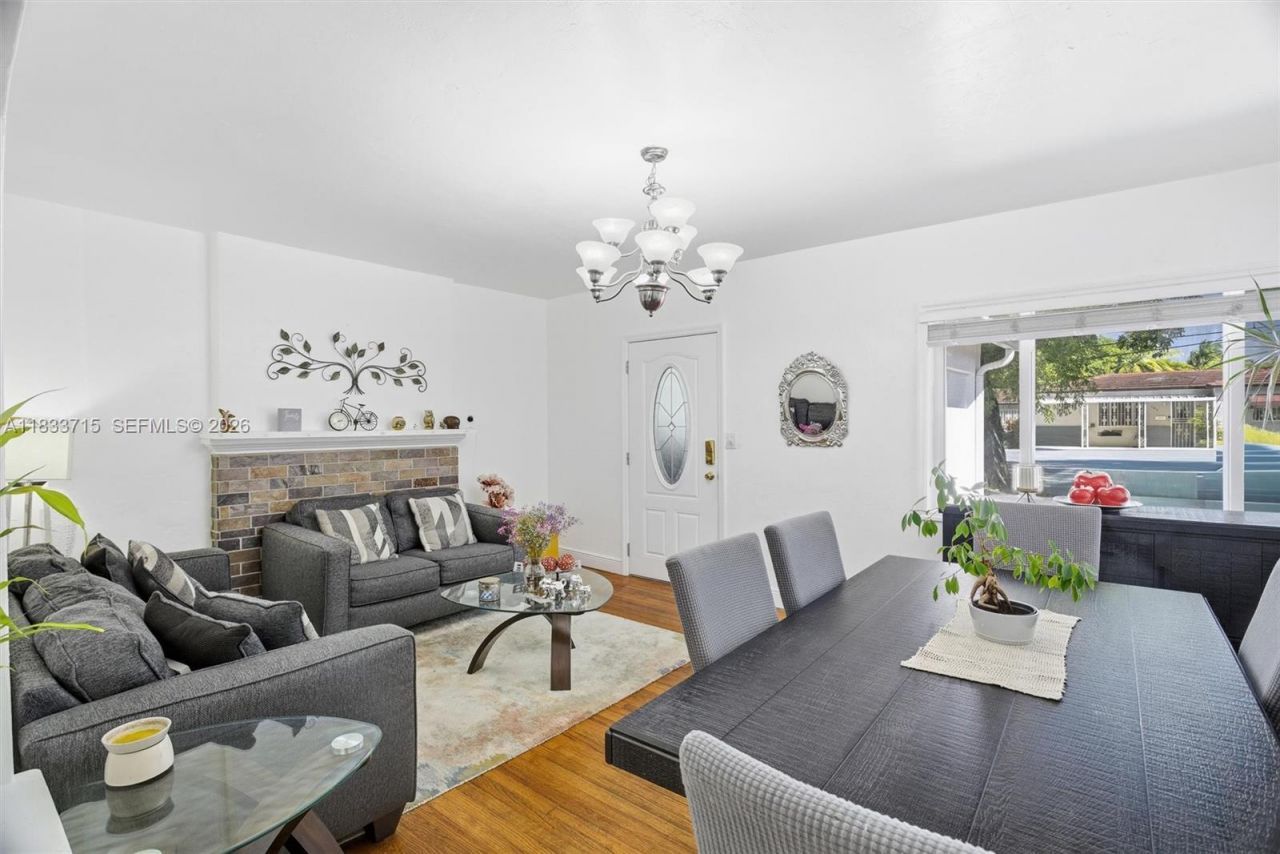 104 SW 40th Ave, Miami, FL 33134 Photo