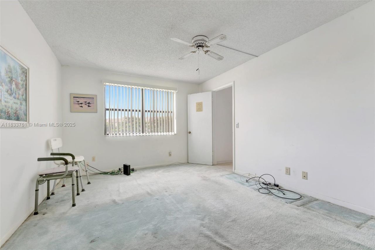 10304 Sunrise Lakes Blvd, Unit 209, Sunrise, FL 33322 Photo
