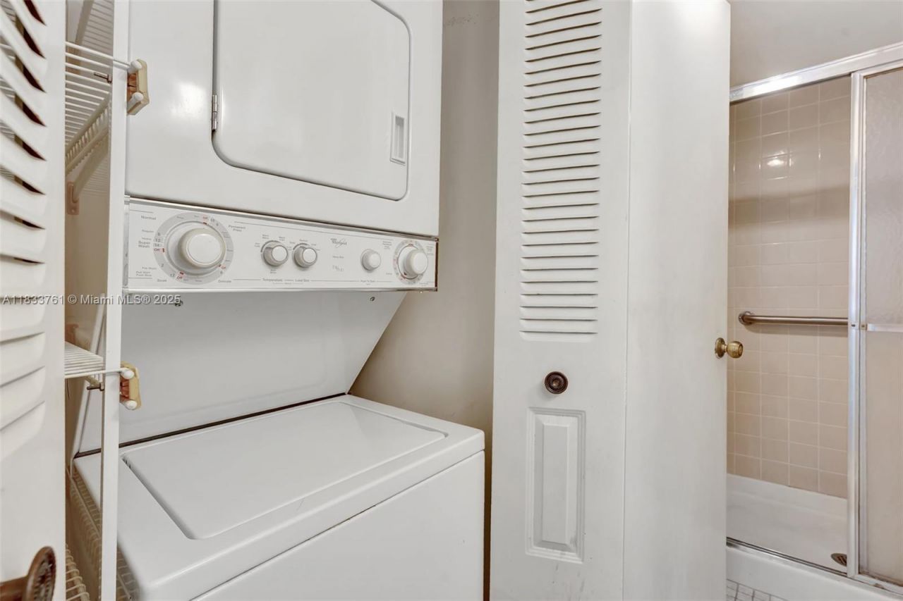 10304 Sunrise Lakes Blvd, Unit 209, Sunrise, FL 33322 Photo