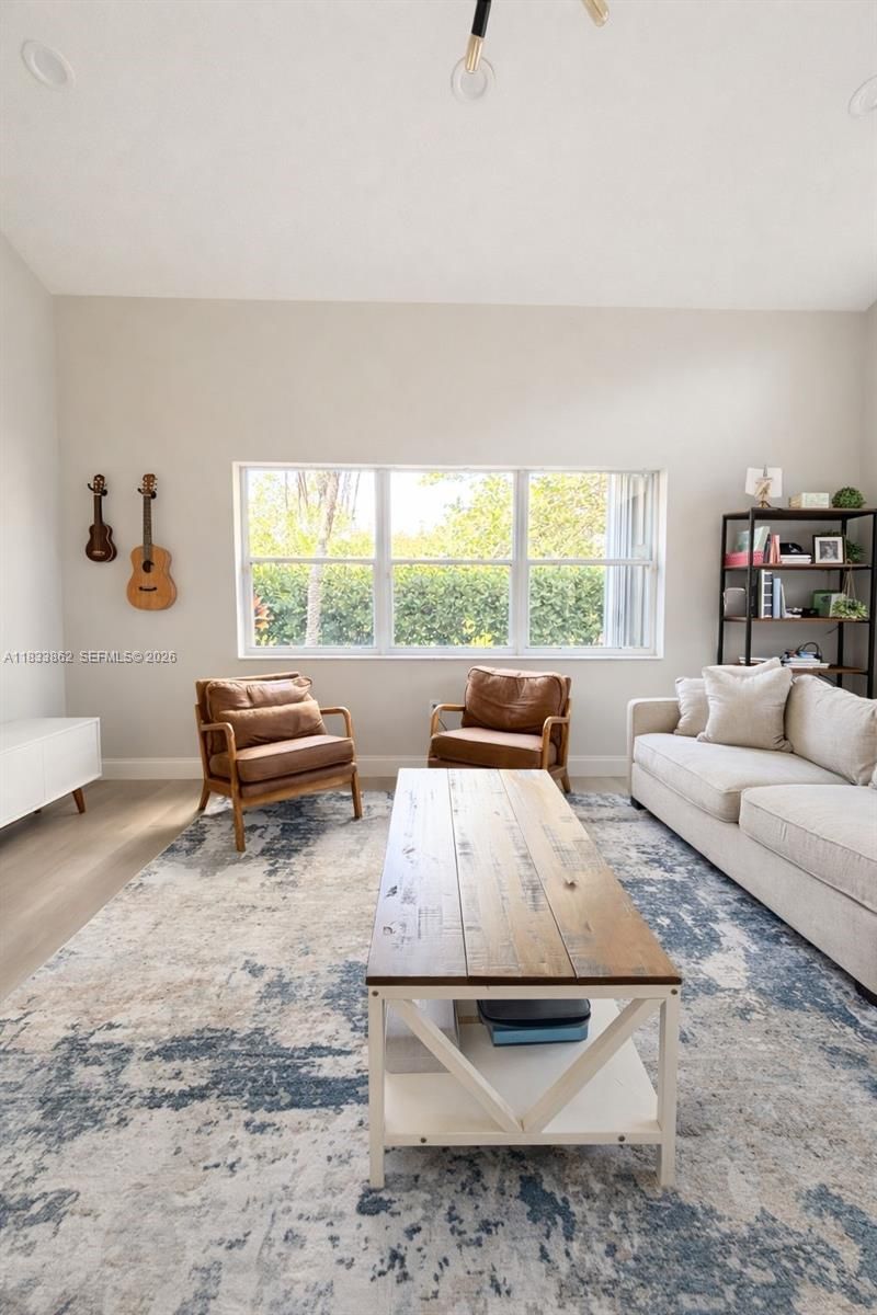 1125 Butternut Ln, Hollywood, FL 33019 Photo