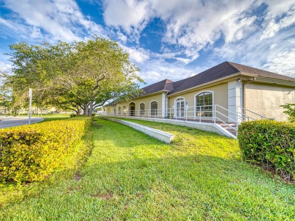 9225 SW 158th Ln, Unit B, Palmetto Bay, FL 33157