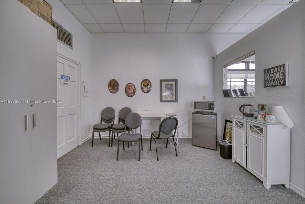 9225 SW 158th Ln, Unit B, Palmetto Bay, FL 33157 Photo