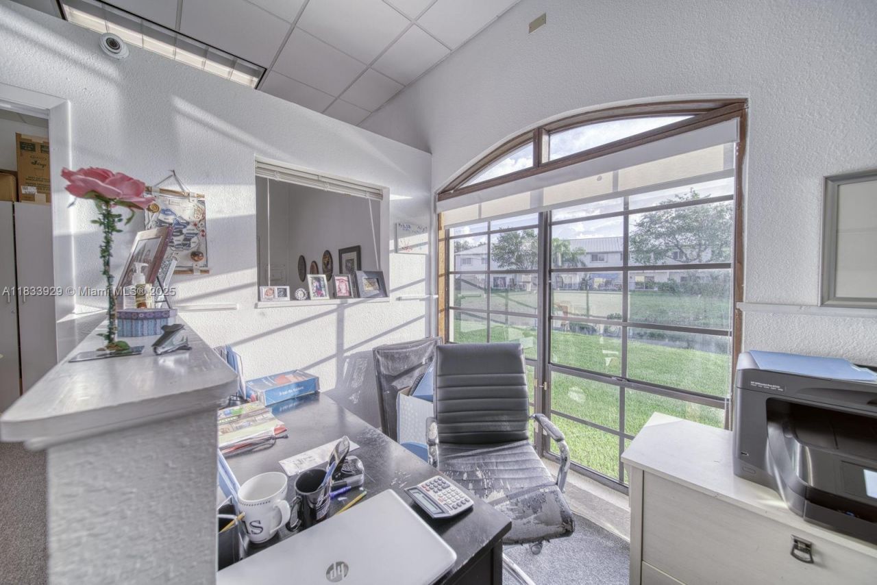 9225 SW 158th Ln, Unit B, Palmetto Bay, FL 33157 Photo