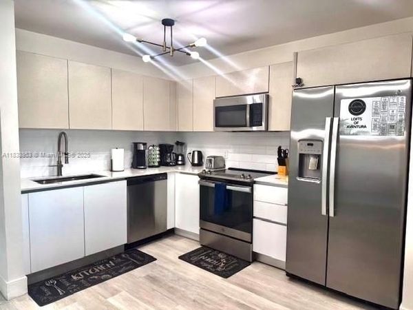 19380 NE 26th Ave, Unit 304, Miami, FL 33180