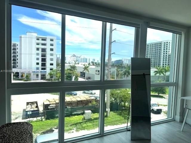 19380 NE 26th Ave, Unit 304, Miami, FL 33180 Photo