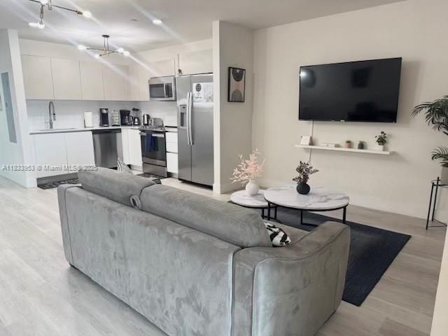 19380 NE 26th Ave, Unit 304, Miami, FL 33180 Photo