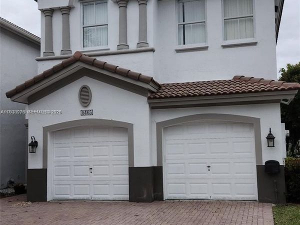 8465 NW 108th Path, Doral, FL 33178