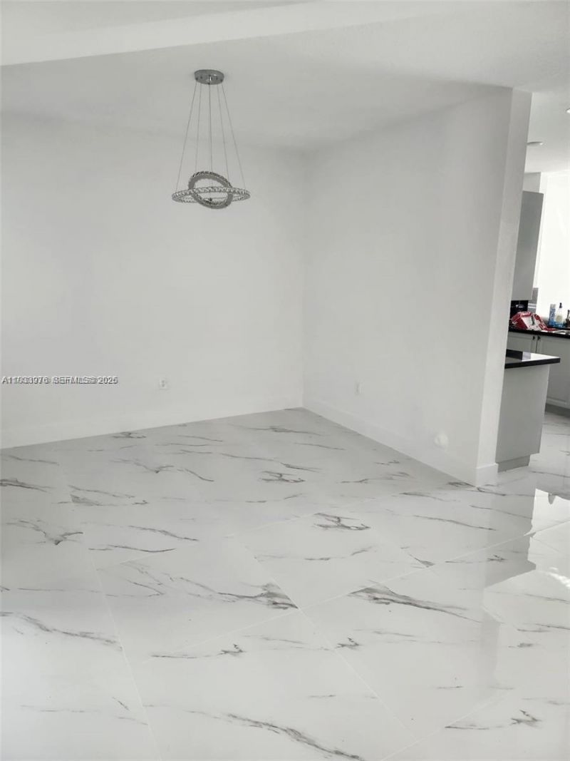 8465 NW 108th Path, Doral, FL 33178 Photo