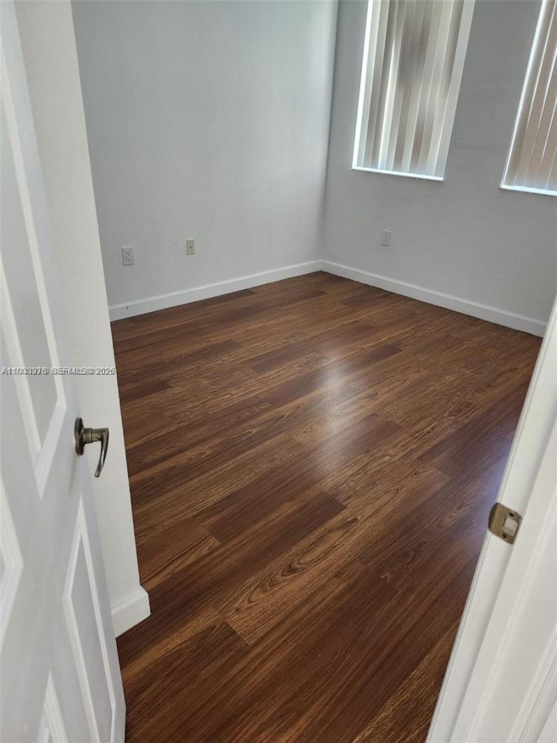 8465 NW 108th Path, Doral, FL 33178 Photo