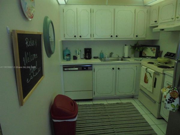 31 Fanshaw A, Unit 31A, Boca Raton, FL 33434