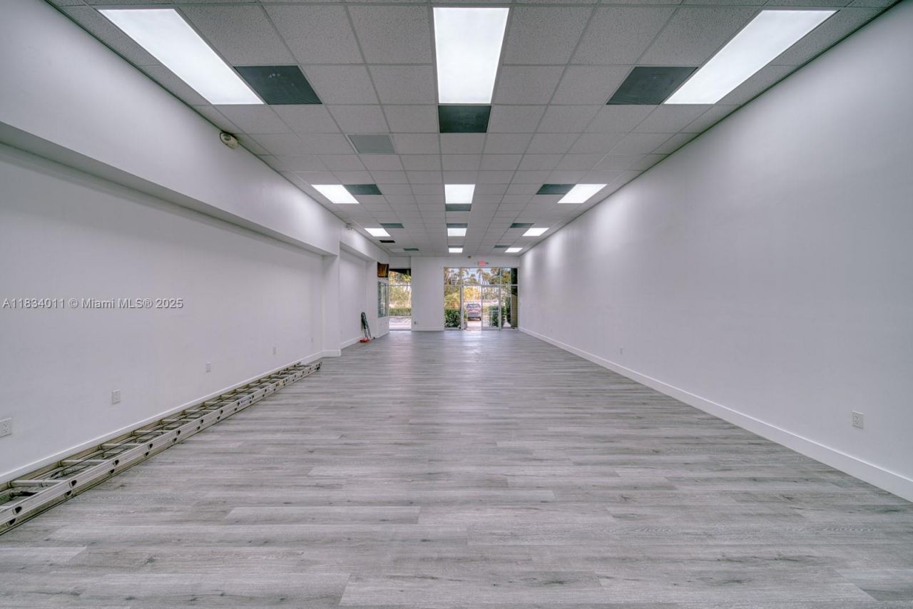 15801 S Dixie Hwy, Palmetto Bay, FL 33157 Photo