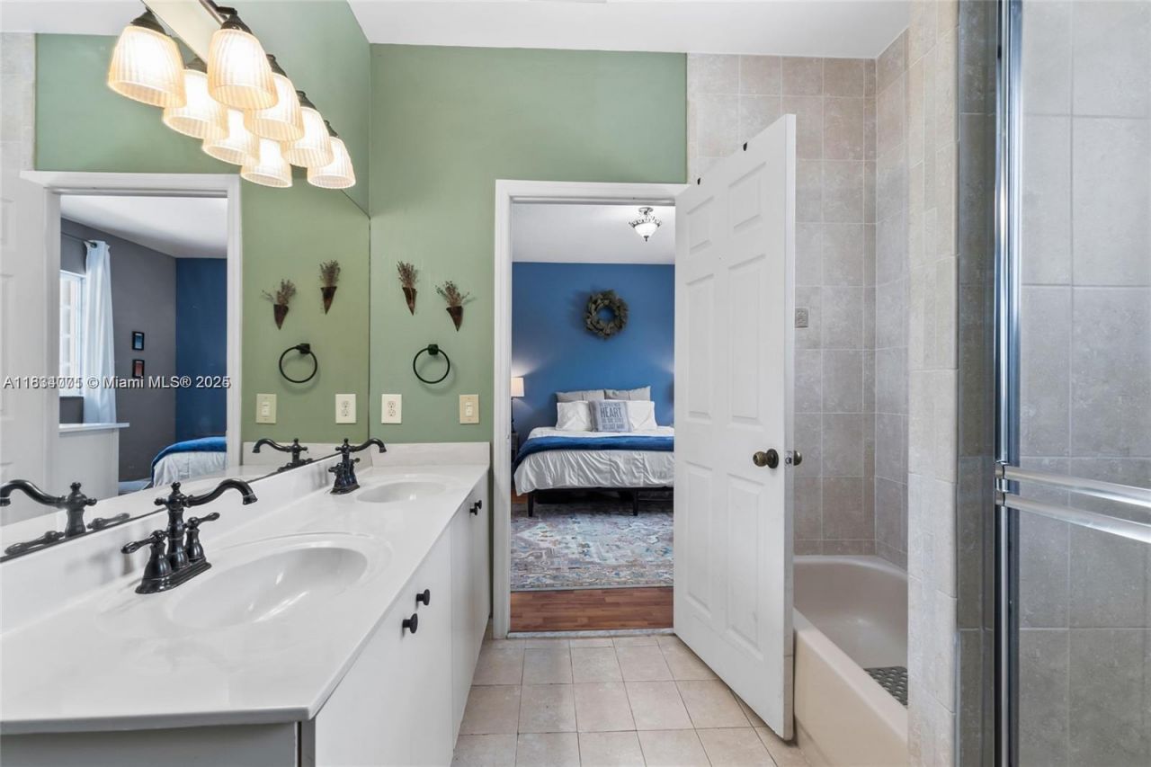 2617 NE 41st Cir, Homestead, FL 33033 Photo