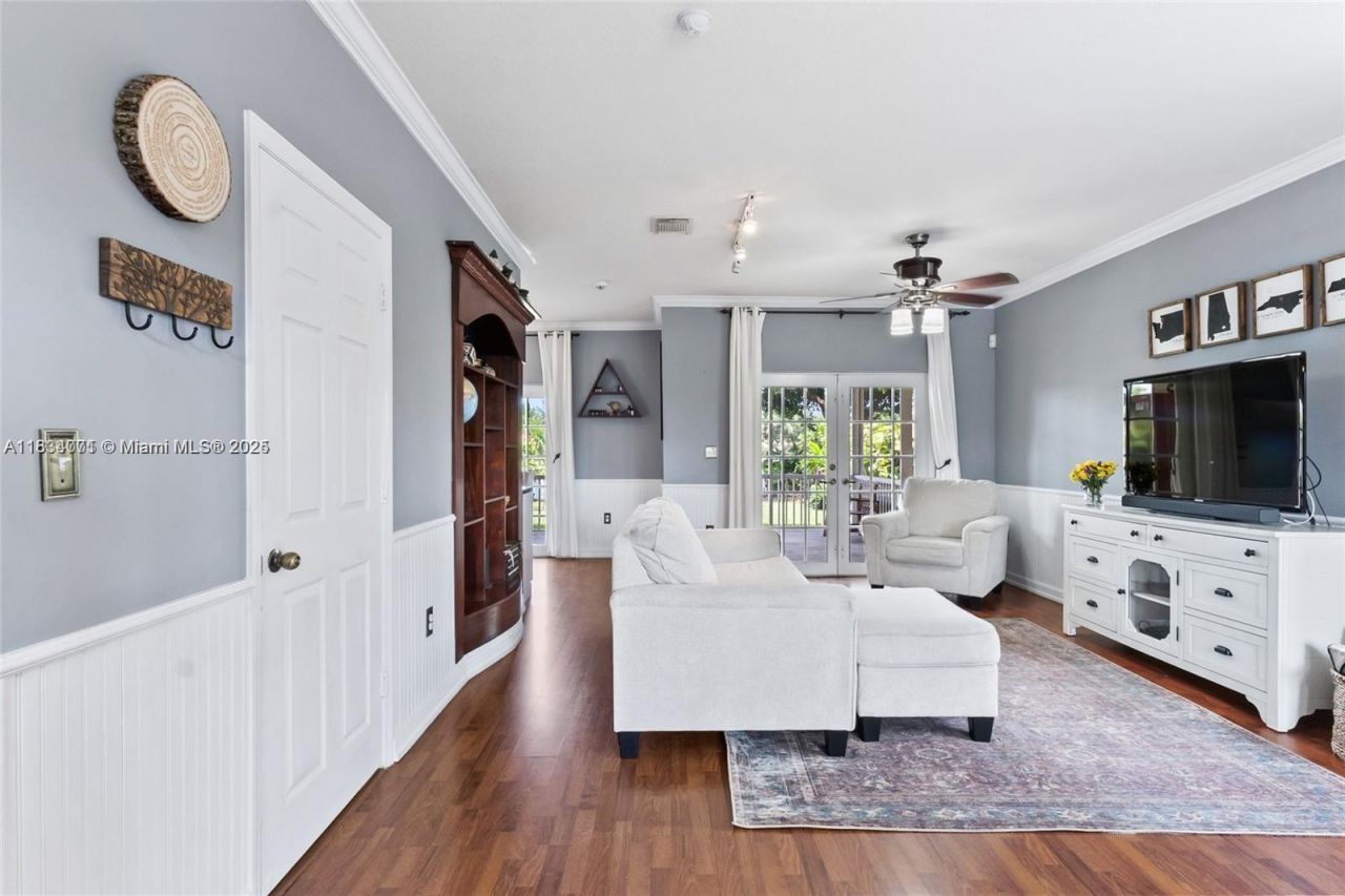 2617 NE 41st Cir, Homestead, FL 33033 Photo