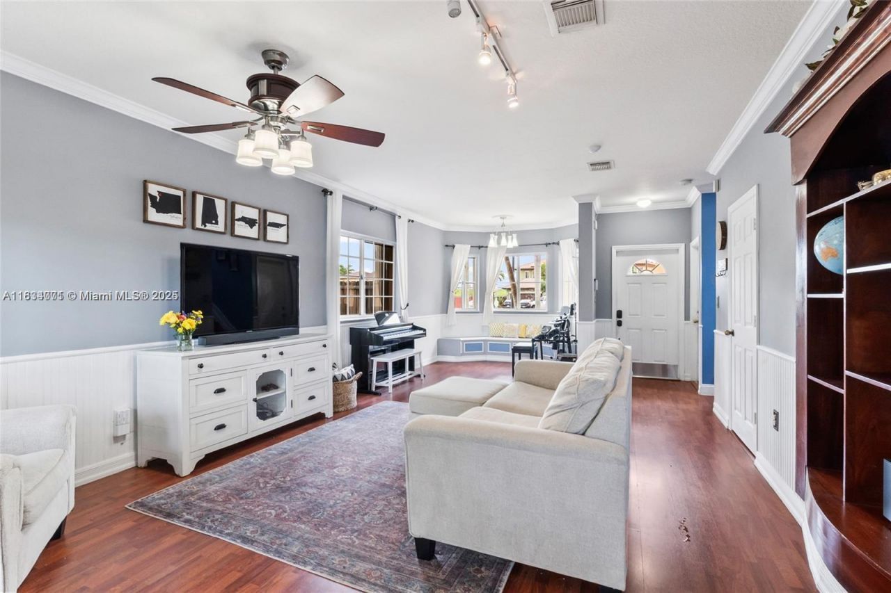 2617 NE 41st Cir, Homestead, FL 33033 Photo