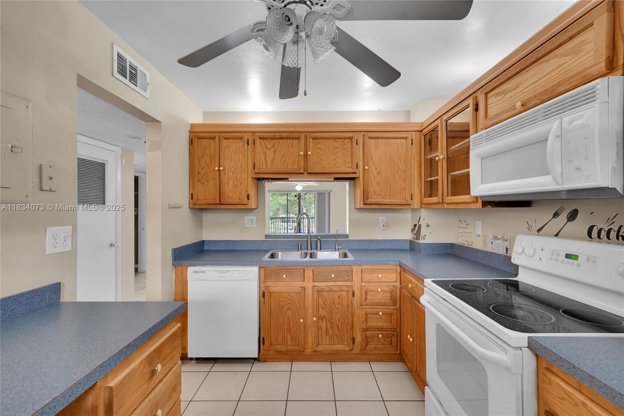 1100 NW 87th Ave, Unit 306, Coral Springs, FL 33071 Photo