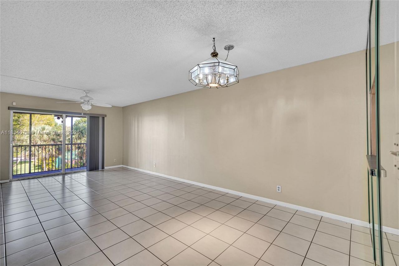 1100 NW 87th Ave, Unit 306, Coral Springs, FL 33071 Photo