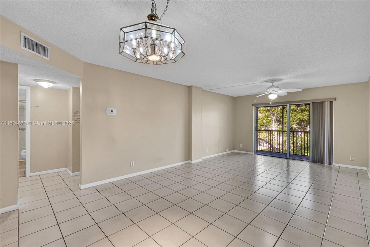 1100 NW 87th Ave, Unit 306, Coral Springs, FL 33071 Photo