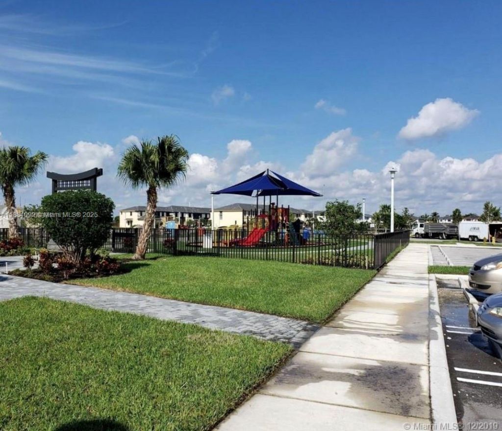 15842 NW 91 Ct, Unit 15842, Miami Lakes, FL 33018 Photo