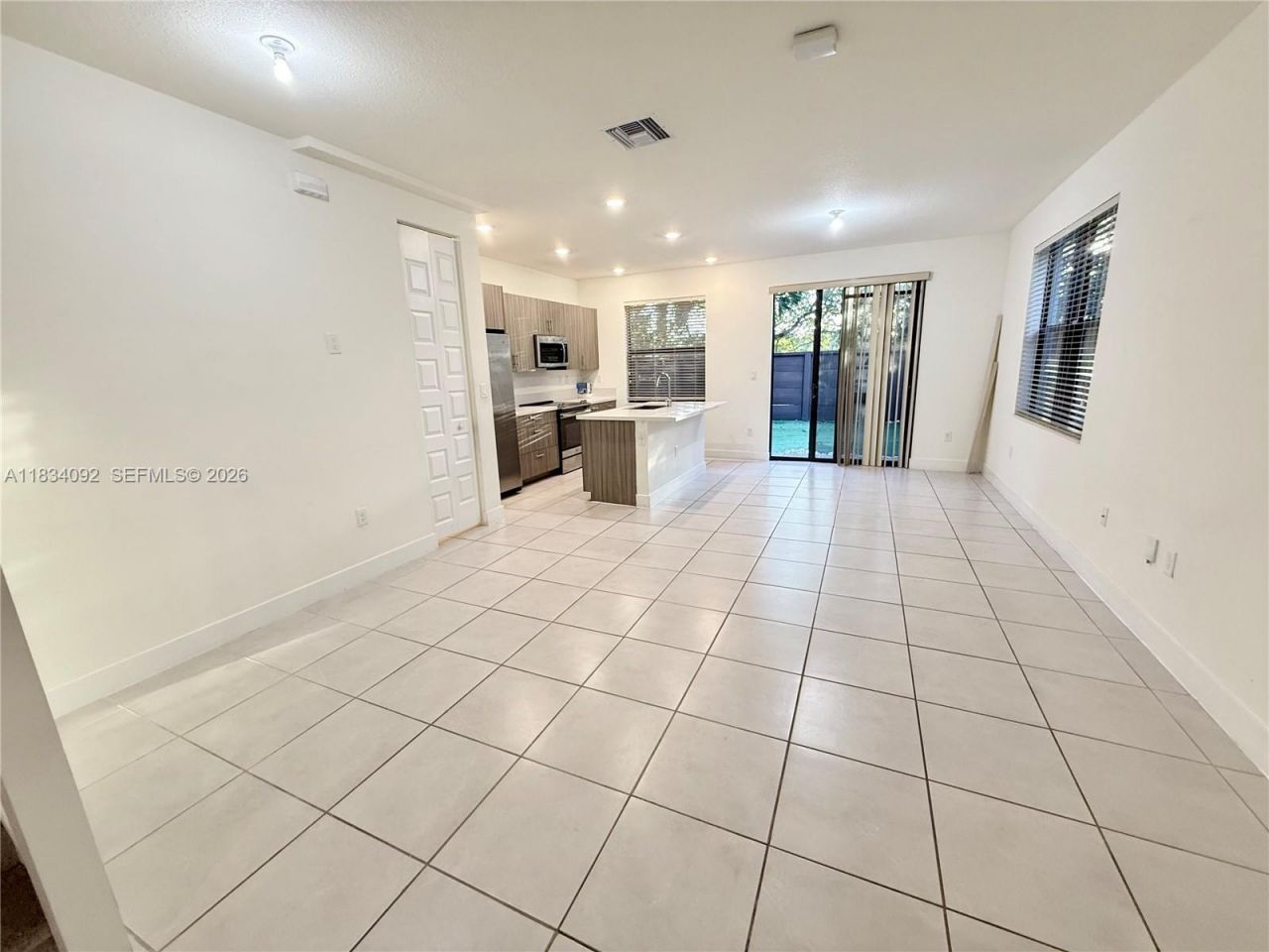15842 NW 91 Ct, Unit 15842, Miami Lakes, FL 33018 Photo