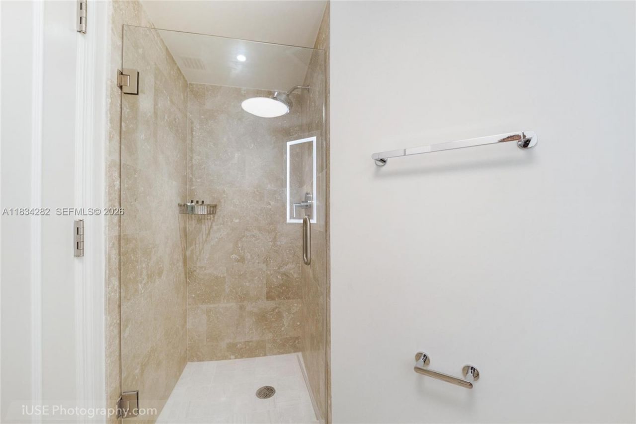 4401 Collins Ave, Unit 3603, Miami Beach, FL 33140 Photo