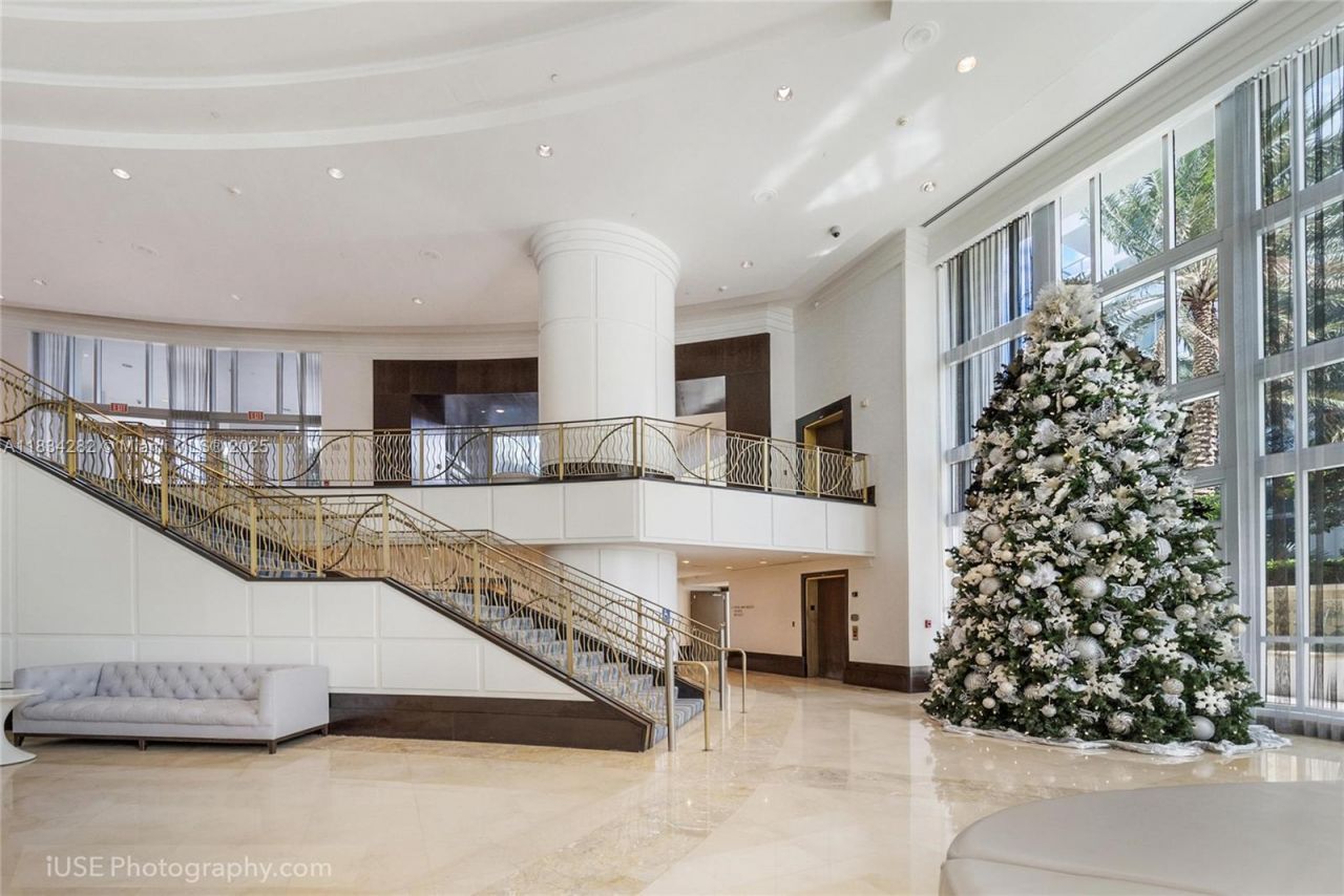 4401 Collins Ave, Unit 3603, Miami Beach, FL 33140 Photo