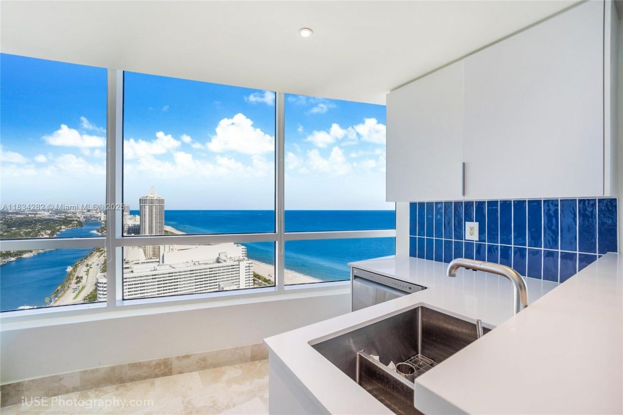 4401 Collins Ave, Unit 3603, Miami Beach, FL 33140 Photo