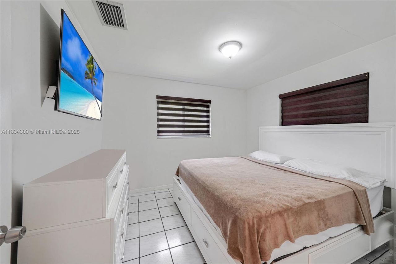 20210 SW 112th Pl, Miami, FL 33189 Photo