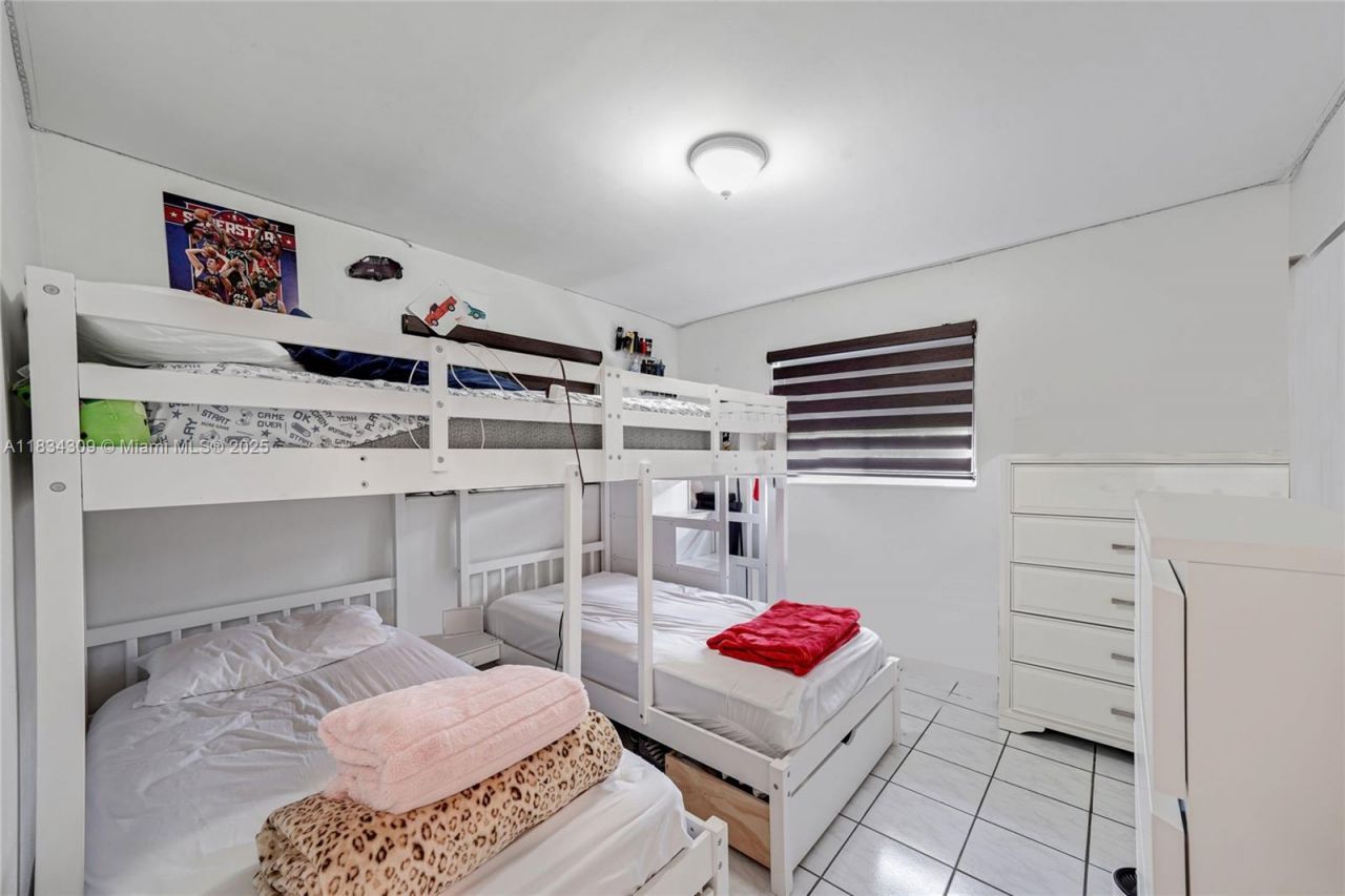 20210 SW 112th Pl, Miami, FL 33189 Photo