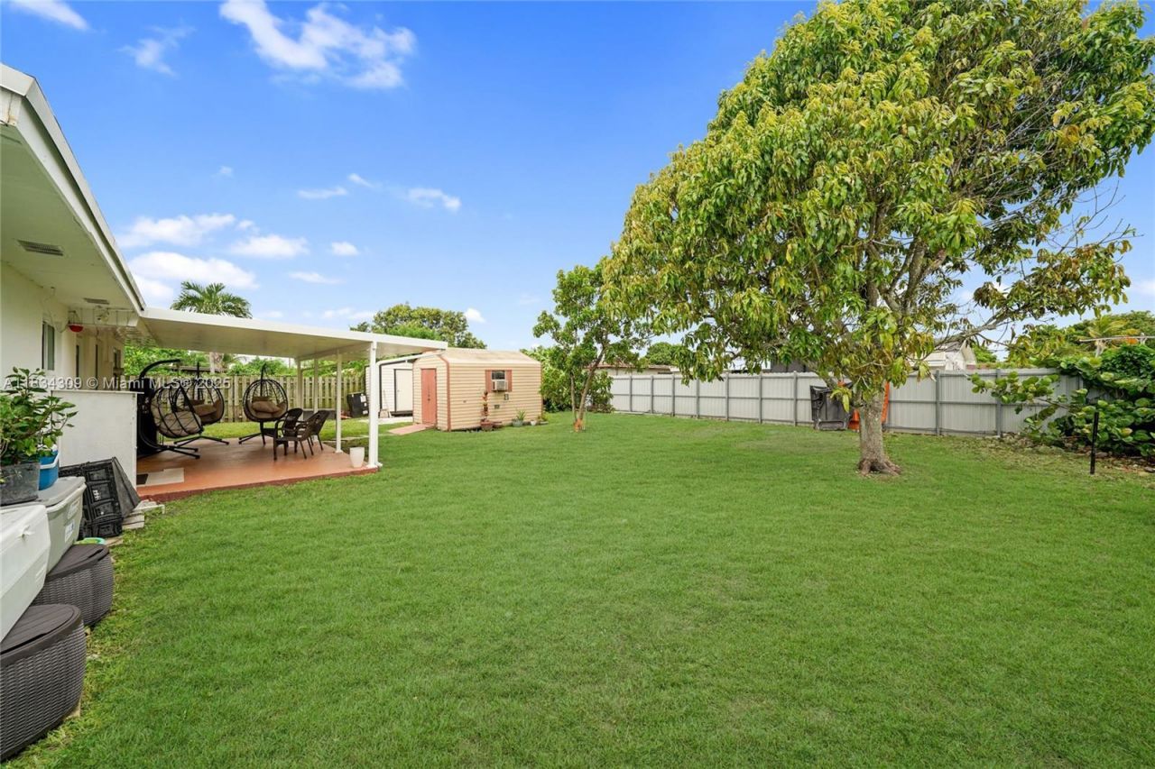 20210 SW 112th Pl, Miami, FL 33189 Photo