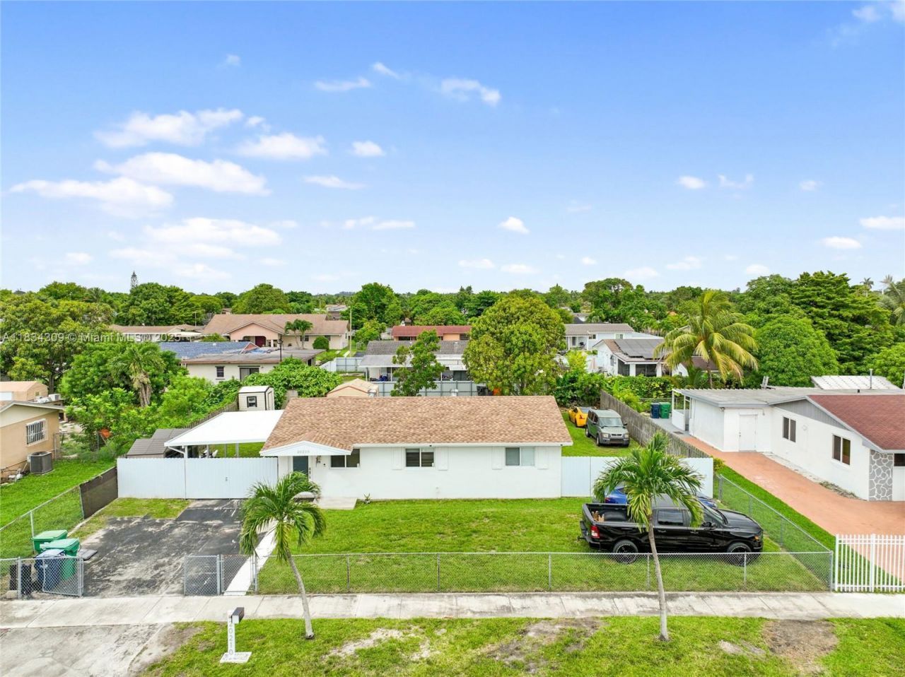 20210 SW 112th Pl, Miami, FL 33189 Photo