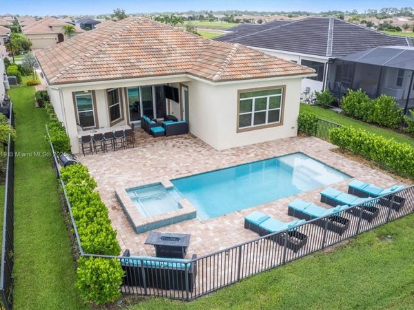 9247 SW Miracoli Way, Port St. Lucie, FL 34987