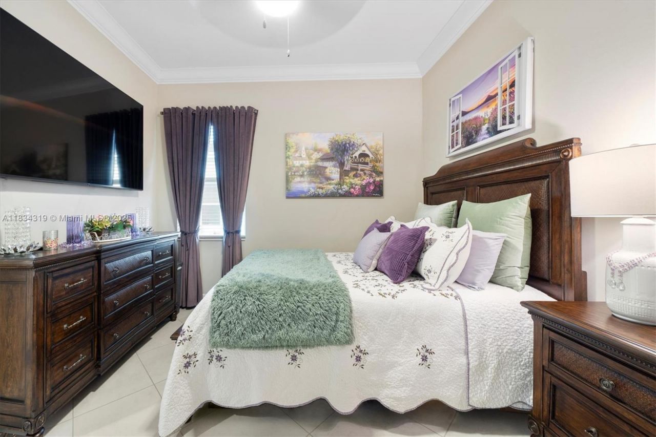 9247 SW Miracoli Way, Port Saint Lucie, FL 34987 Photo