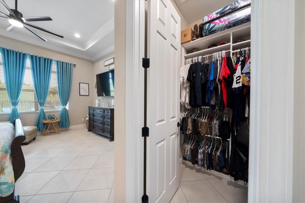 9247 SW Miracoli Way, Port Saint Lucie, FL 34987 Photo