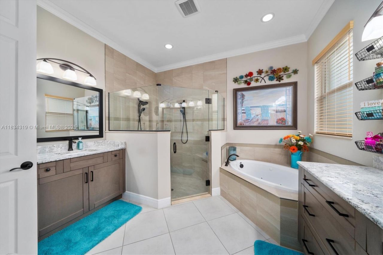 9247 SW Miracoli Way, Port Saint Lucie, FL 34987 Photo