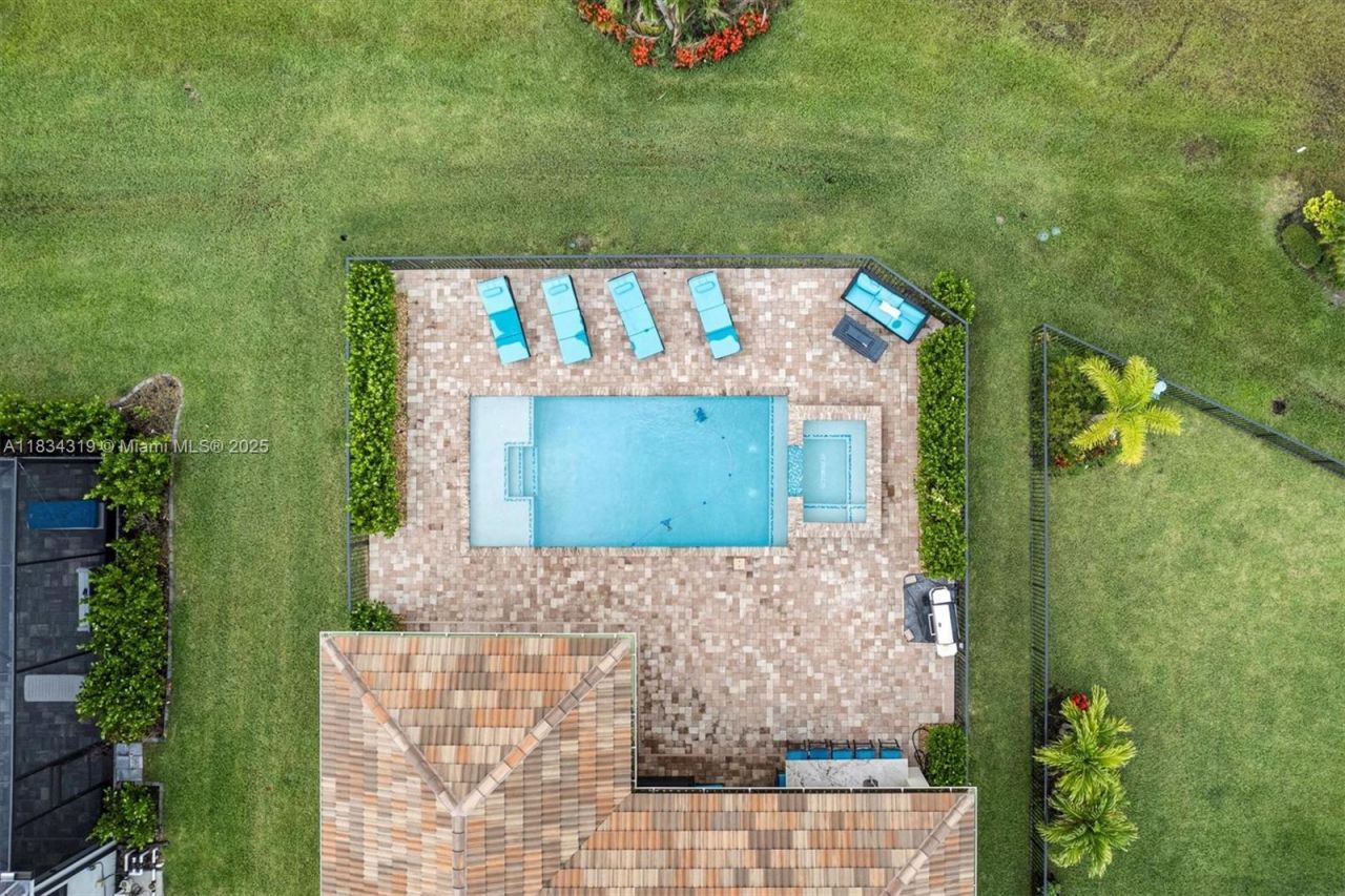 9247 SW Miracoli Way, Port Saint Lucie, FL 34987 Photo