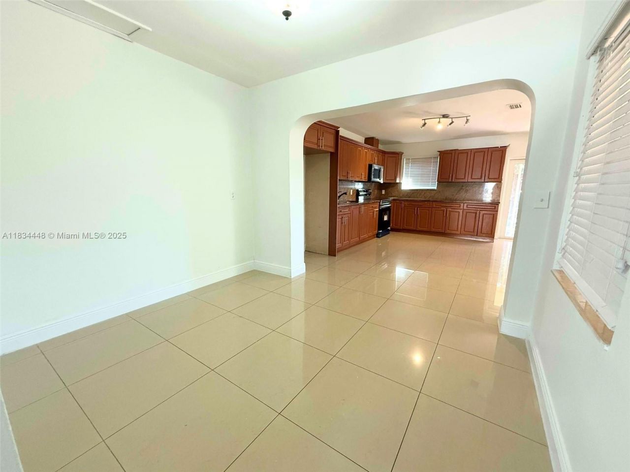 34 E 15th St, Hialeah, FL 33010 Photo