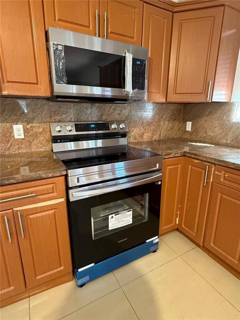 34 E 15th St, Hialeah, FL 33010 Photo